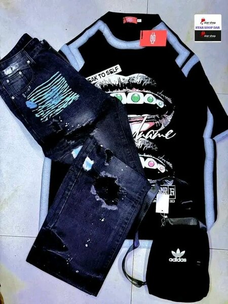 Ensemble homme - T-shirt, jean et sac à main