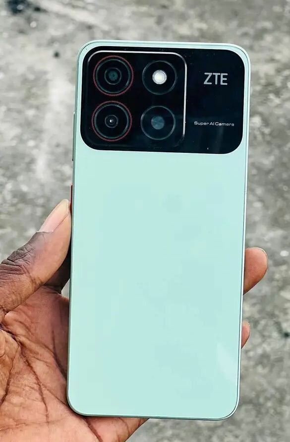 ZTE Smartphone Super AI Camera