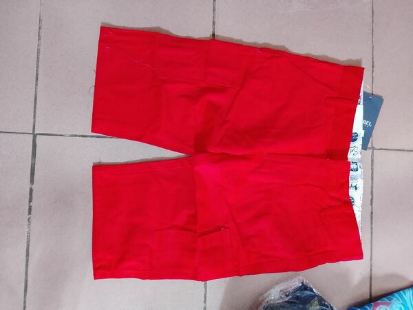 Bermuda rouge homme élégante