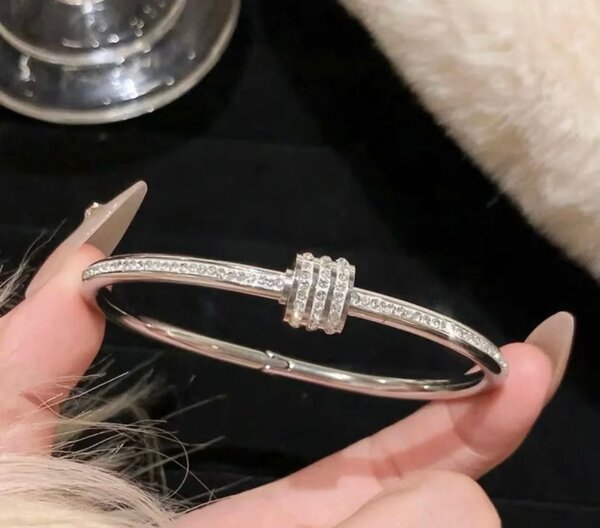 Élégant bracelet en argent