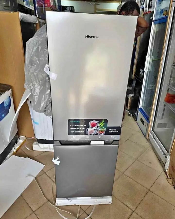 Réfrigérateur Combiné Hisense