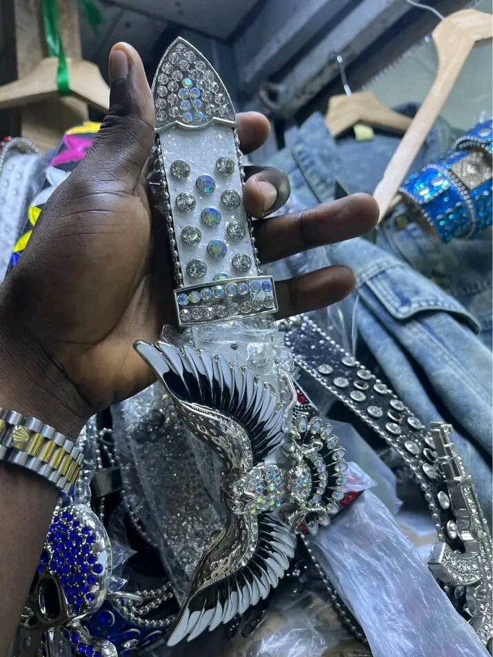 Ceinture en strass étincelante