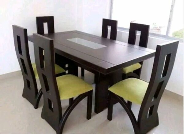 Table à manger moderne