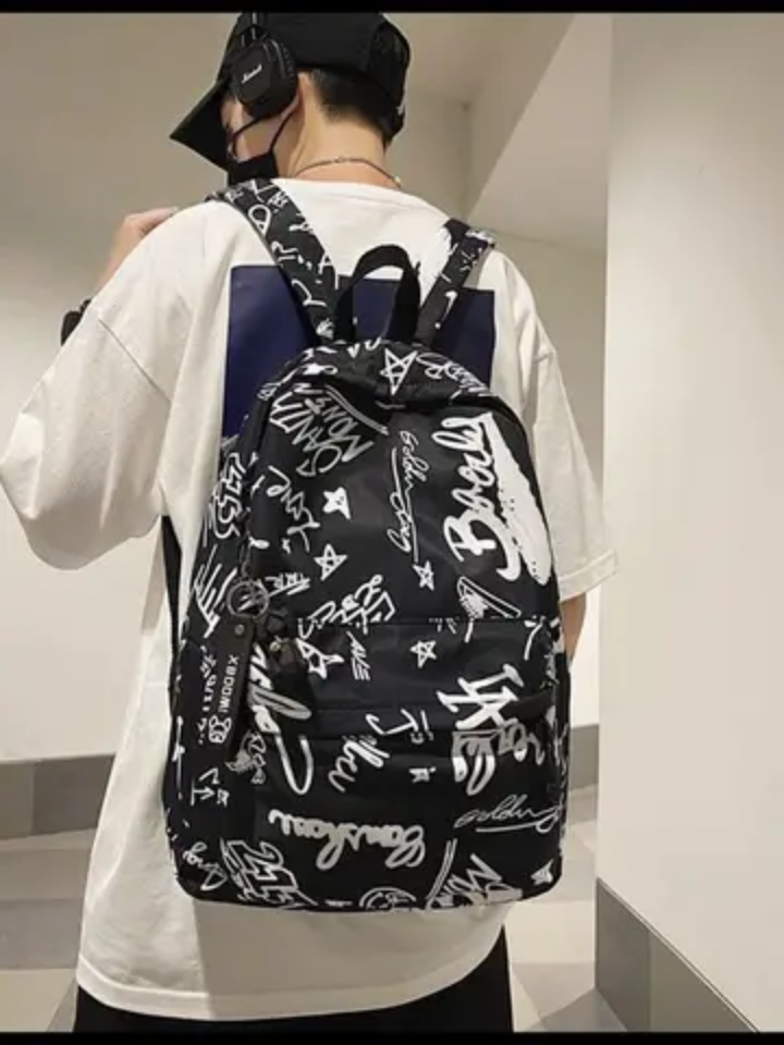 Sac à dos street style graffiti