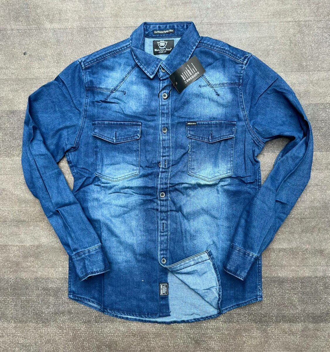 Chemise en denim homme tendance