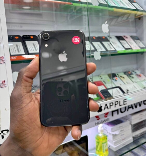 iPhone 128GB Noir Smart