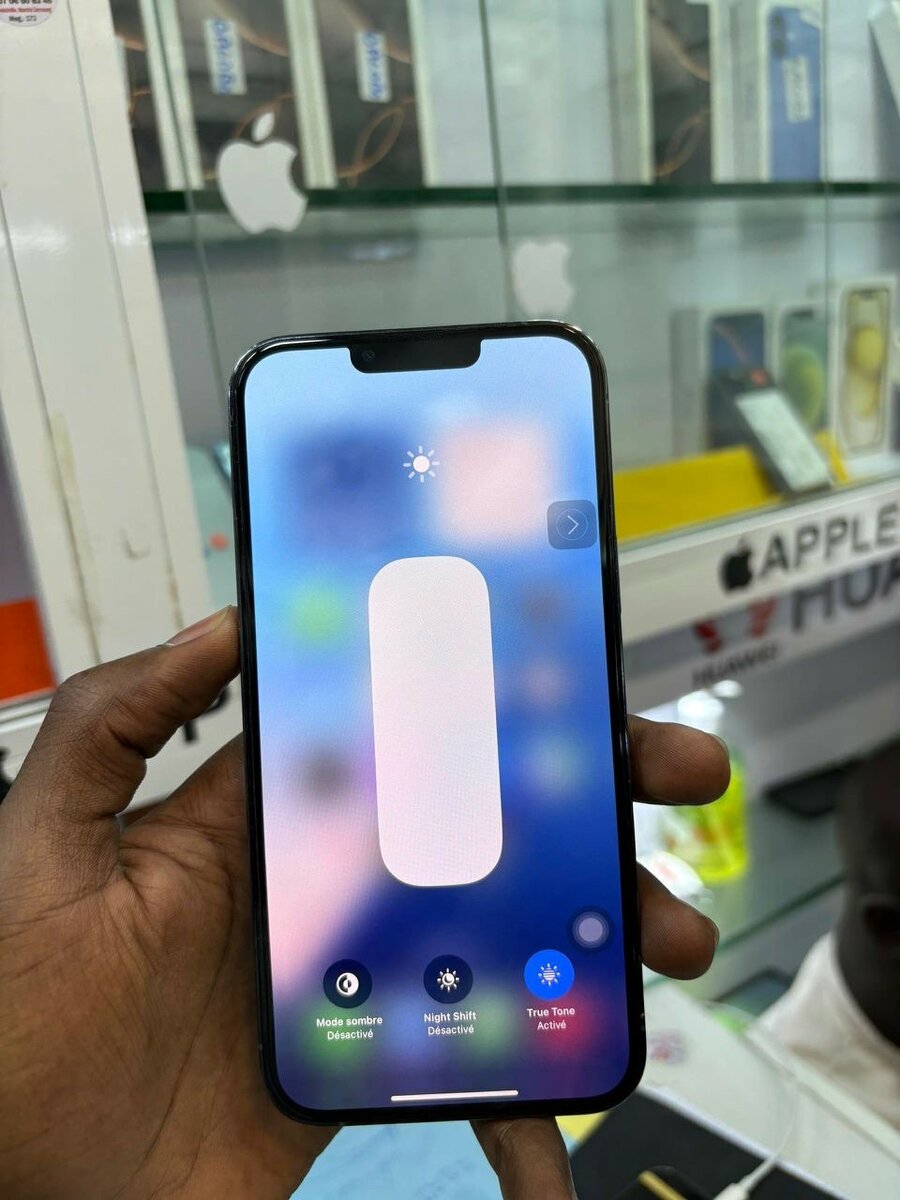 iPhone 13 Pro Max 256go quasi neuf 290.000