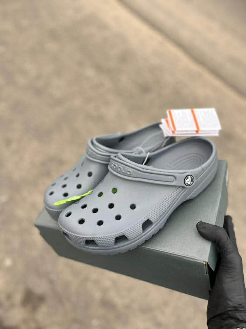 Sabots confort noirs avec pins