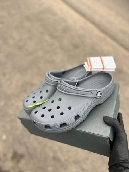 Sabots confort noirs avec pins