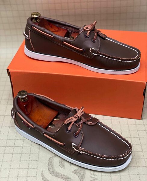 Chaussures bateau homme élégantes