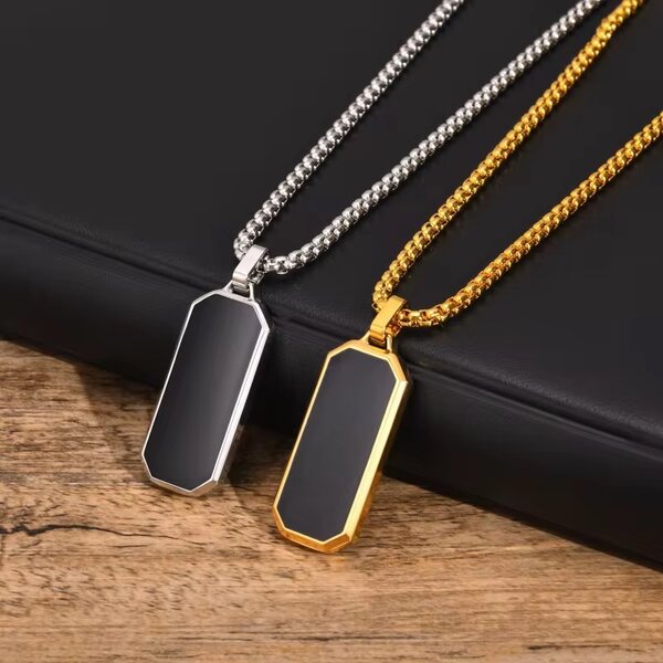 Collier Pendentif Homme Élégant