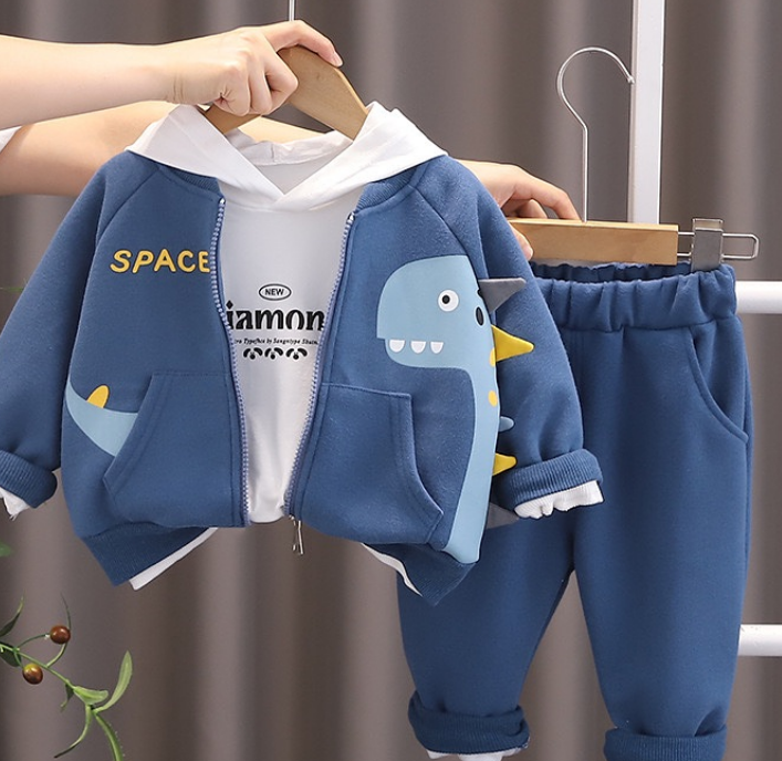 Практичная и стильная тройка для маленького джентльмена по отличной цене! 💙