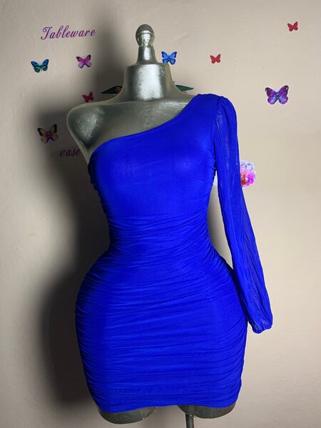 Robe asymétrique bleu sexy