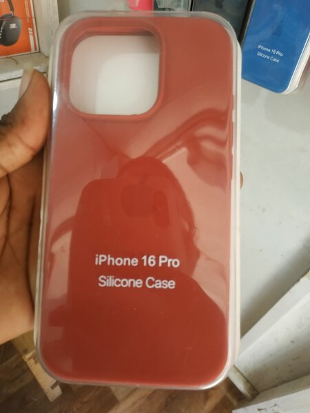 Coque Silicone iPhone 16 Pro