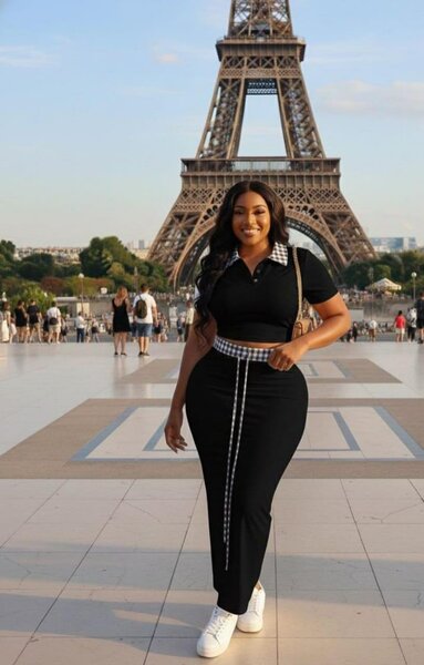 Ensemble survêtement et haut ajustés pour femme