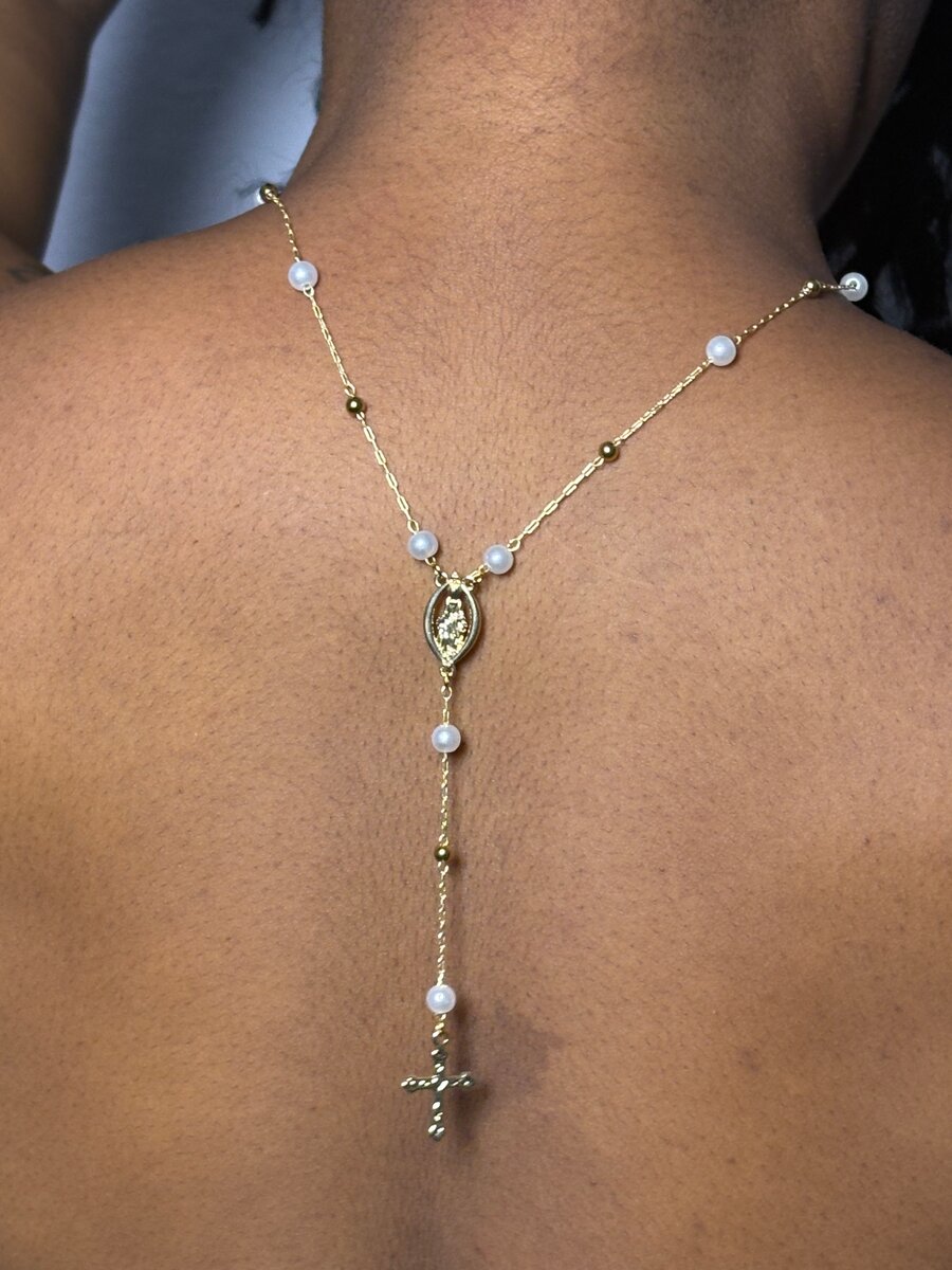 Chapelet doré avec perles