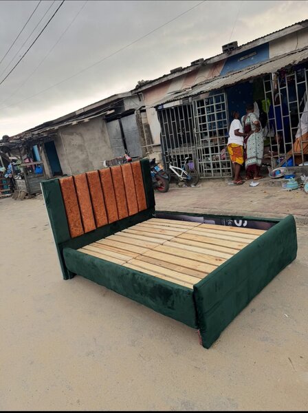 Lit double élégant en velours