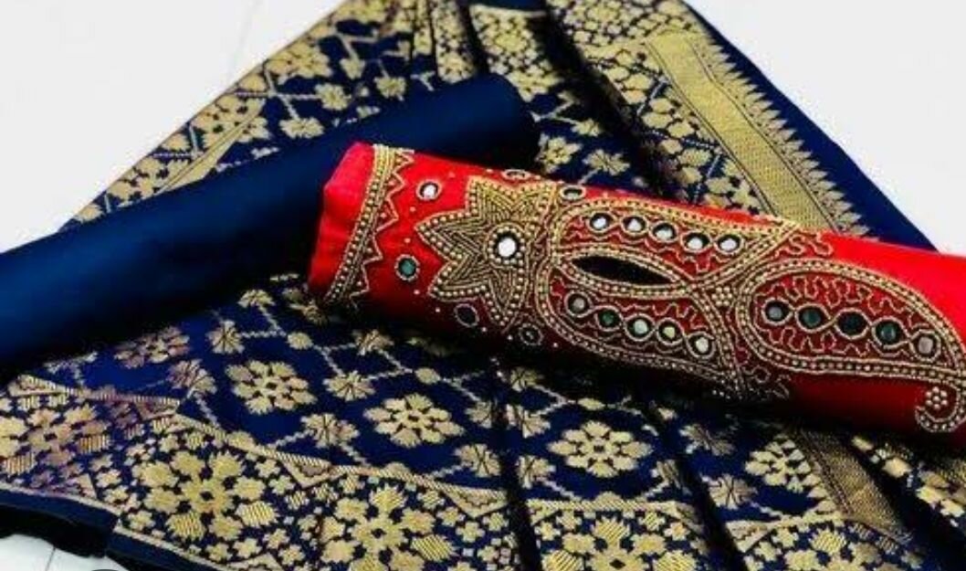Ladies suit