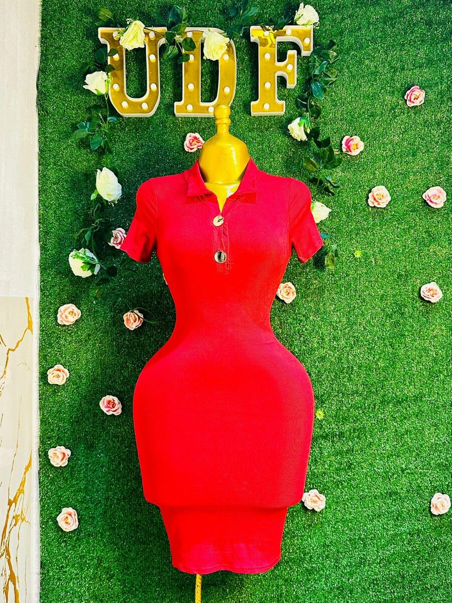 Robe polo rouge élégante