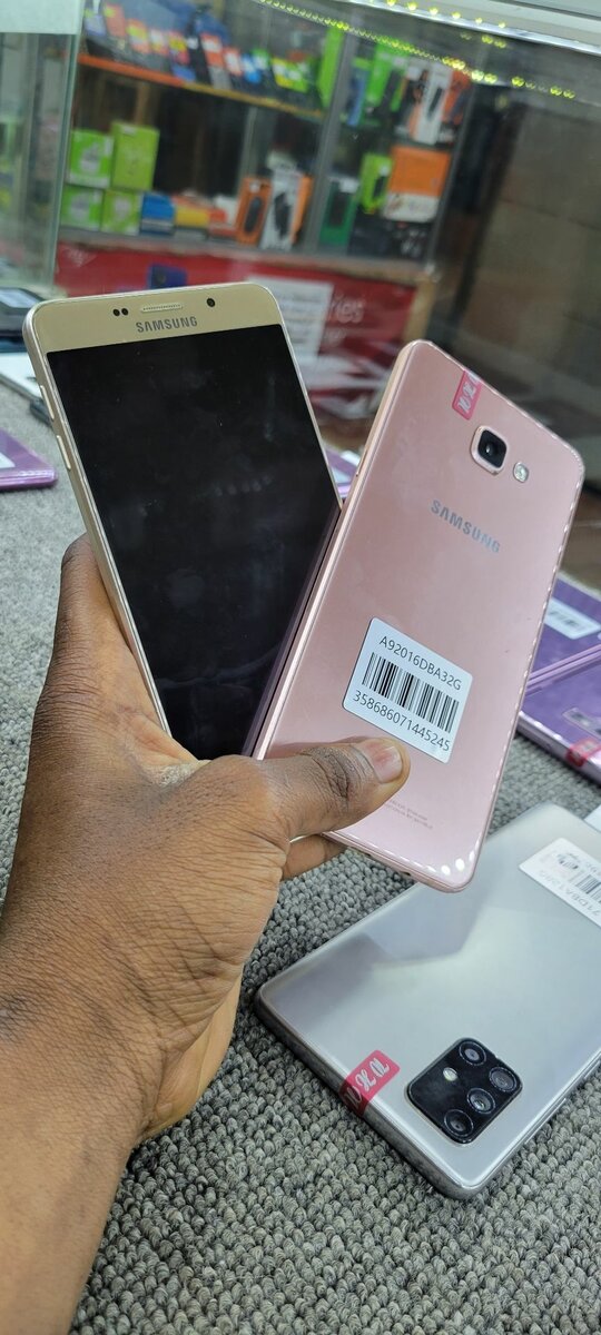 Samsung A9 2016 32gb,