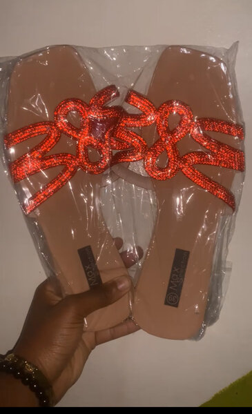 Sandales élégantes ornées