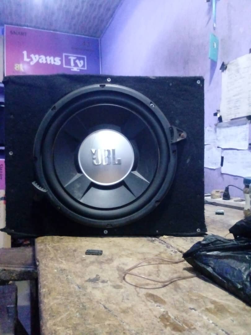 JBL speaker