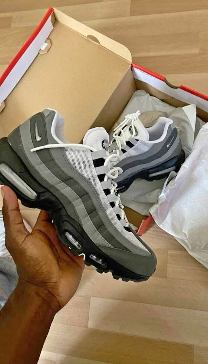 Nike Air Max 95 Sneakers