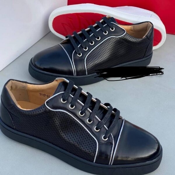 CHRISTIAN LOUBOUTIN CLASSIC SNEAKER