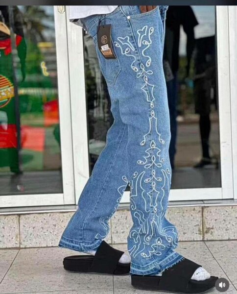 Jeans brodés tendance