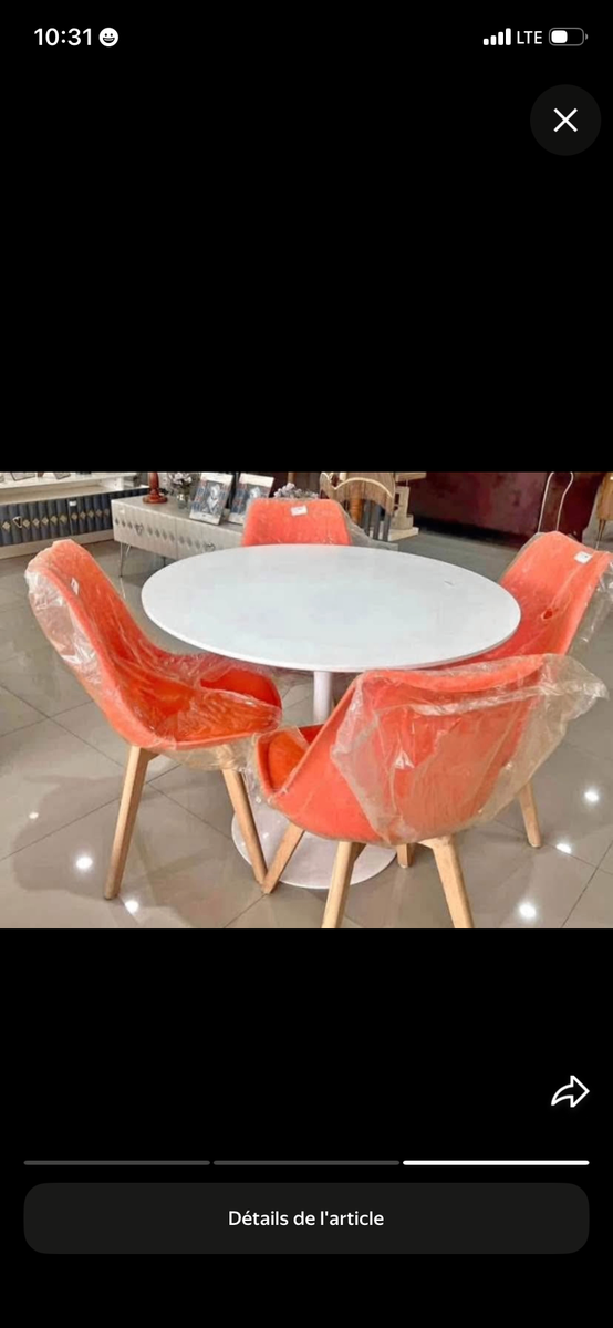 Ensemble de Table Ronde Moderne