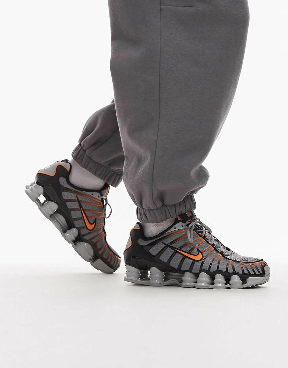 Baskets Nike Shox Gravity