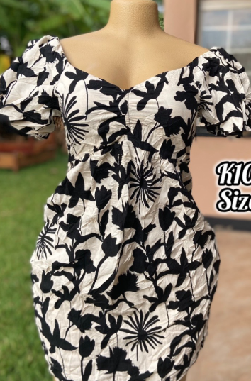 Elegant women's dress size M 