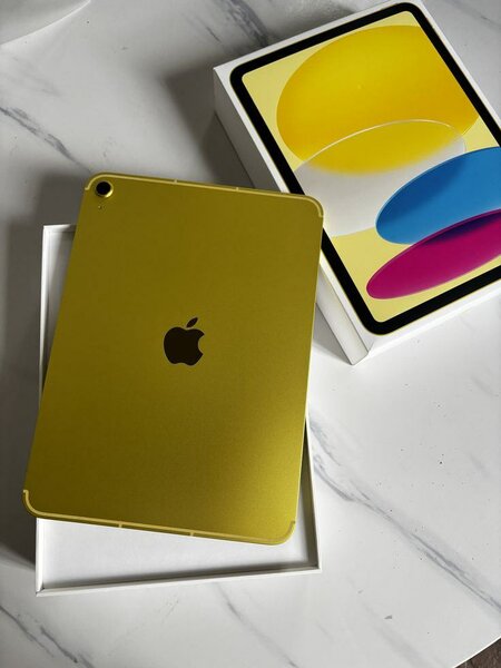 iPad jaune 10e génération