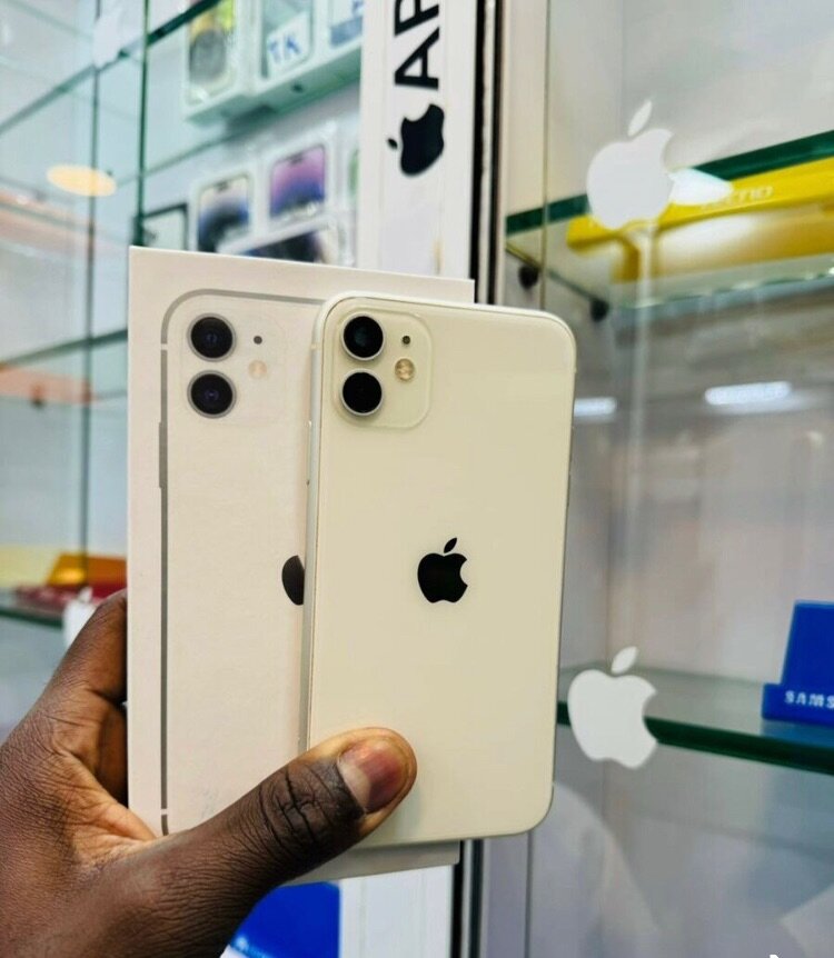 iPhone 11 Smartphone Apple