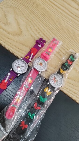 Montre Enfant Lumineuse Rose