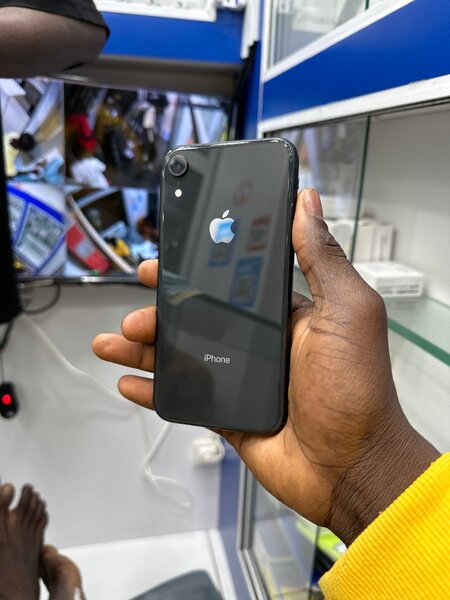iPhone XR