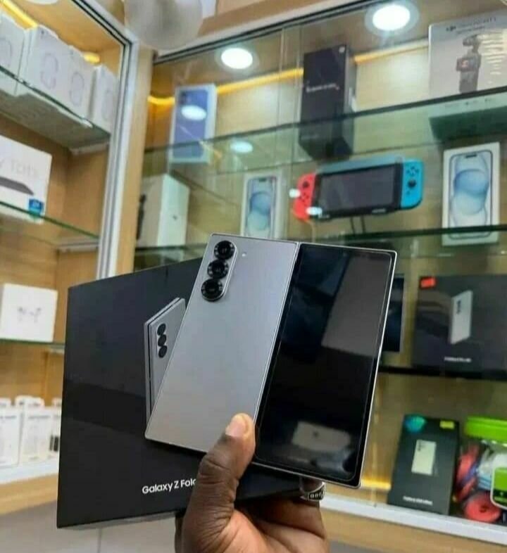 Galaxy Z Fold 4 Smartphone