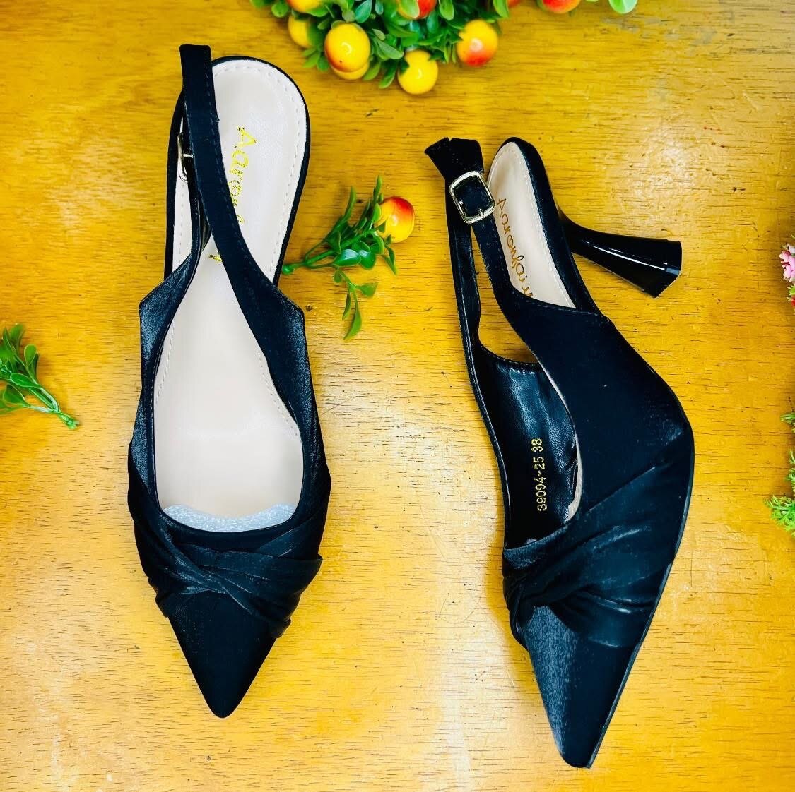 Escarpins élégants en satin