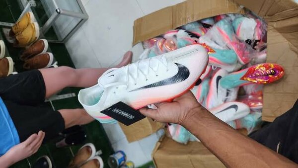 NIKE AIR ZOOM WHITE