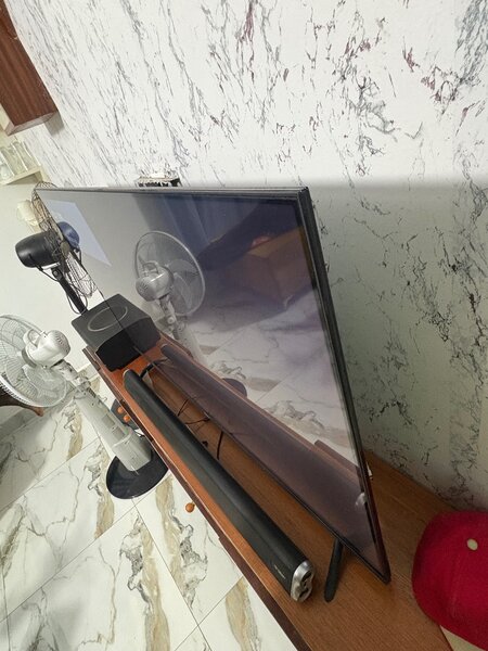 HISENSE TV 4K UHD 50 pouce