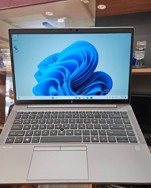 HP ZBOOK FIREFLY 14 G8