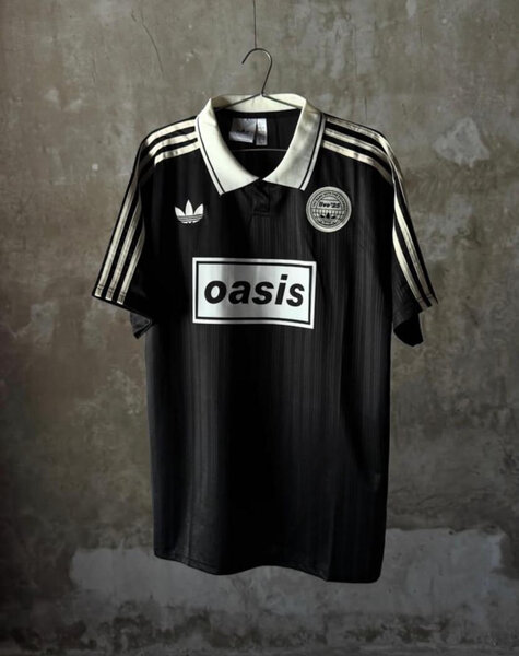 Maillot de football rétro noir