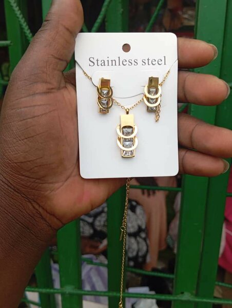 Parure Acier Inox Dorée