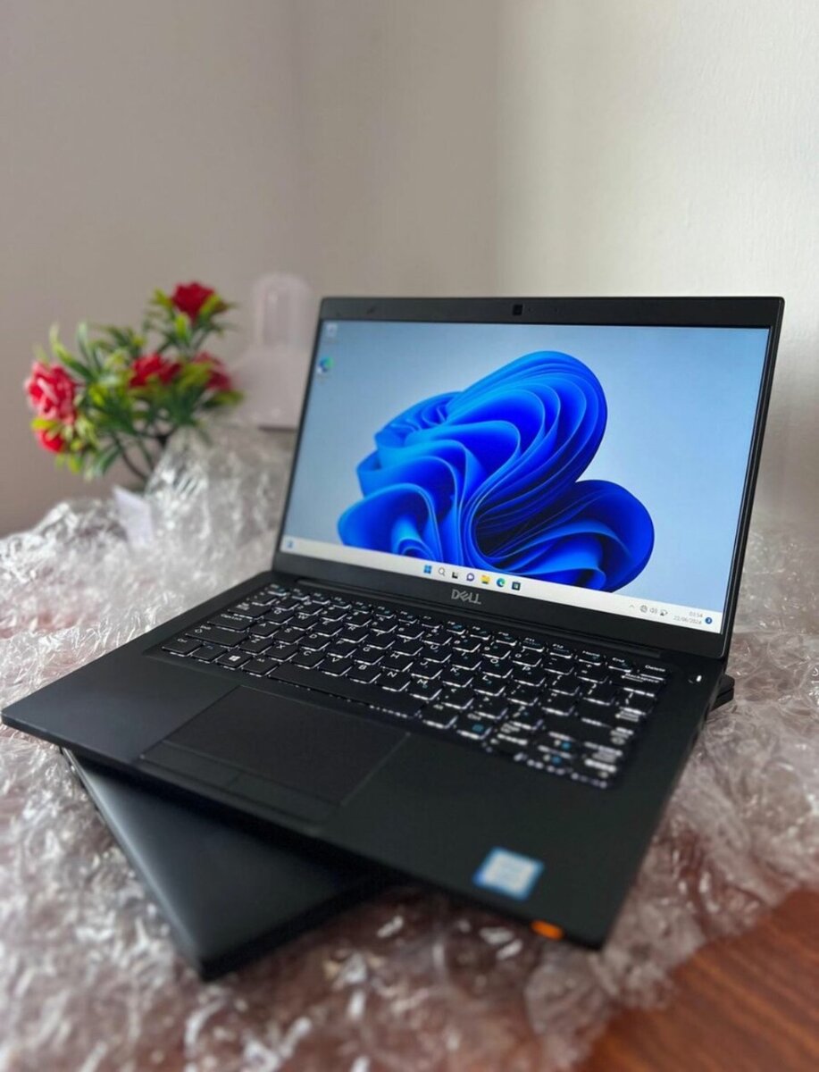 DELL LATITUDE 7390 13.3 INCHES