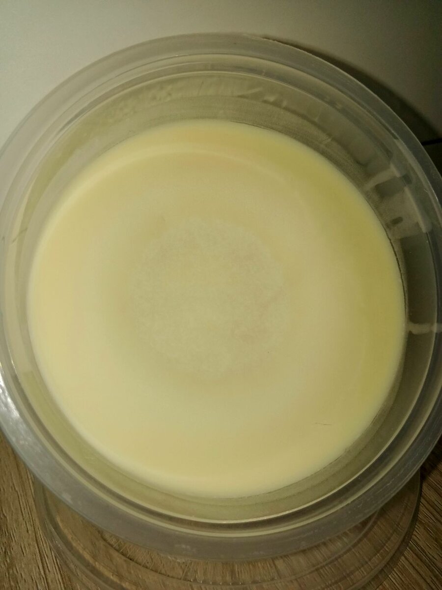 Pots de beurre de karité