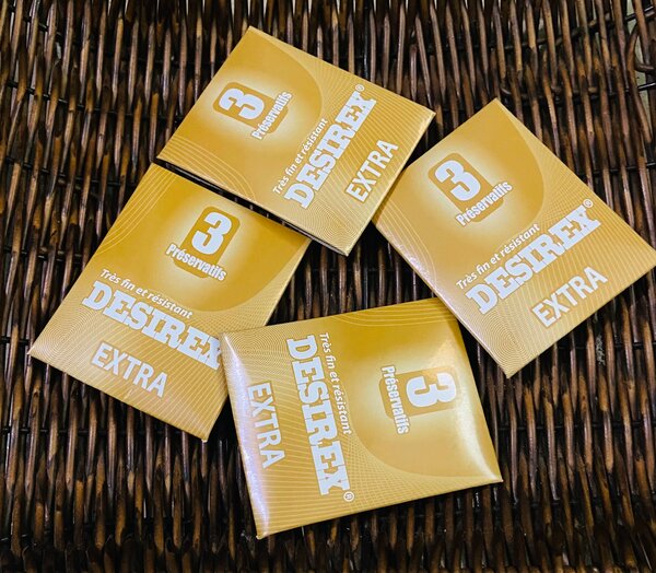 12 Préservatifs (4 paquets)