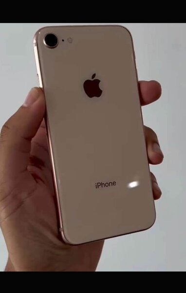 iPhone 8 Or 64Go Débloqué