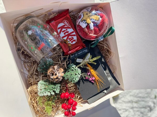 Новогодние подарки боксы