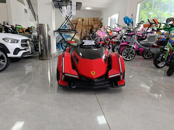 Voiture électrique enfant rouge
