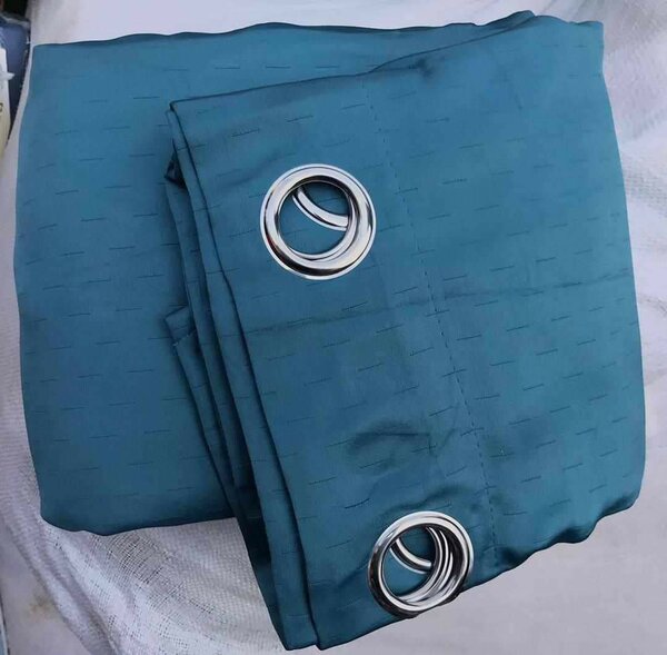 Rideaux 1m50 sur 2m70